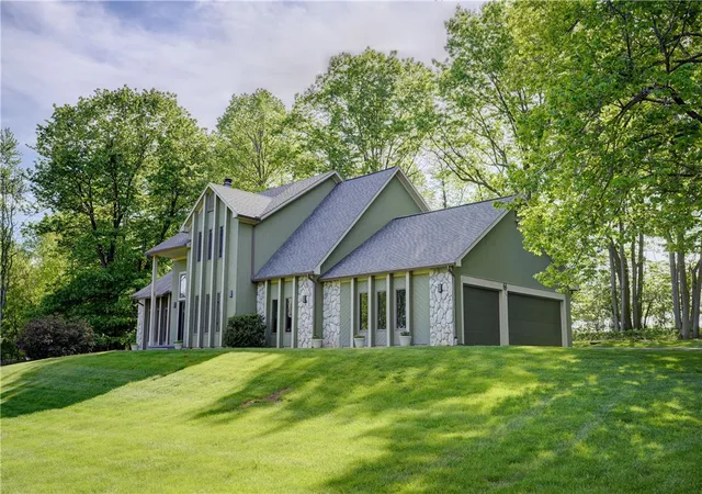 3rd image of 11 Birchstone Hill Rd, Rush, NY 14543 | MLS# R1683858