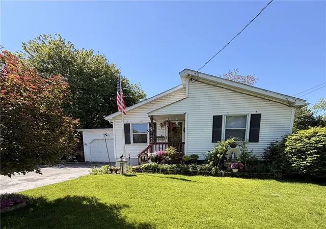 Homes for sale in Rochester, NY | 11 Alice St, Rochester, NY 14611 | MLS# R1685335
