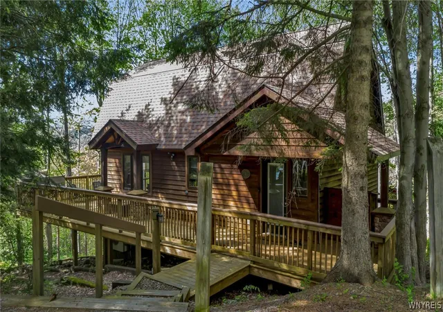 Photo 2 of Single family home for sale at 2 Sno Way, Ellicottville, NY 14731 | MLS# B1684689 | Listing updated on 2026-07-26