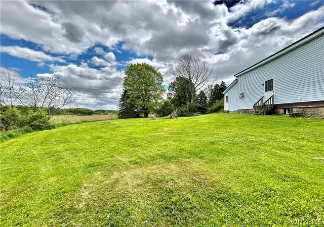 Homes for sale in Yorkshire, NY | 10920 Mckinstry Rd, Yorkshire, NY 14042 | MLS# B1685411