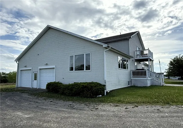 Photo 3 of Single family home for sale at 308 Prospect Hl Rd, Horseheads, NY 14845 | MLS# R1685467 | Listing updated on 2026-06-29