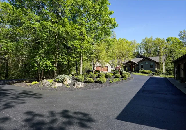 Homes for sale in Canandaigua, NY | 5539 Wells Curtice Road, Canandaigua, NY 14424 | MLS# R1682807