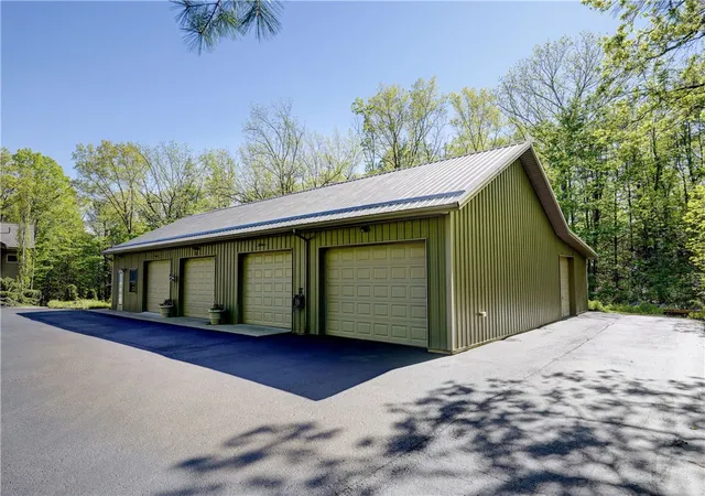 Homes for sale in Canandaigua, NY | 5539 Wells Curtice Road, Canandaigua, NY 14424 | MLS# R1682807