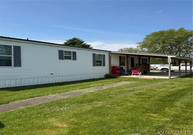 Homes for sale in Arcade, NY | 330 Parkview Dr, Arcade, NY 14009 | MLS# B1685497