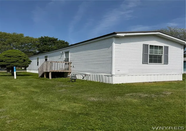 Homes for sale in Arcade, NY | 330 Parkview Dr, Arcade, NY 14009 | MLS# B1685497
