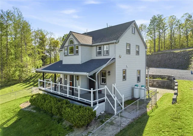 Homes for sale in Catlin, NY | 183 Dunn Rd, Catlin, NY 14845 | MLS# R1685100