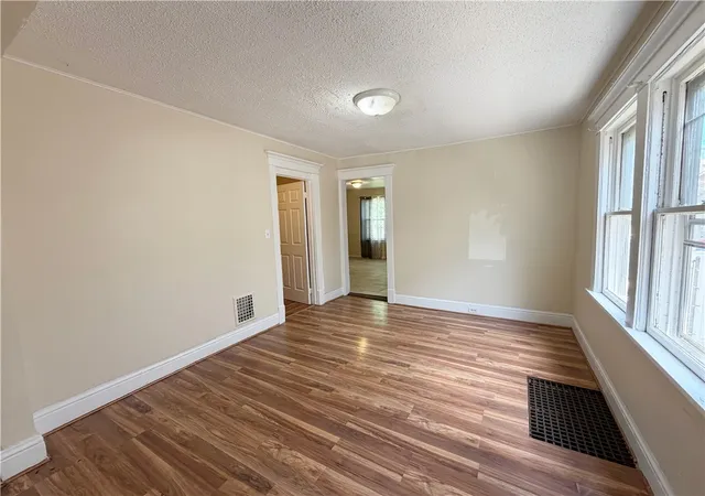 5th image of 14 Midway Ave, Buffalo, NY 14215 | MLS# R1685513