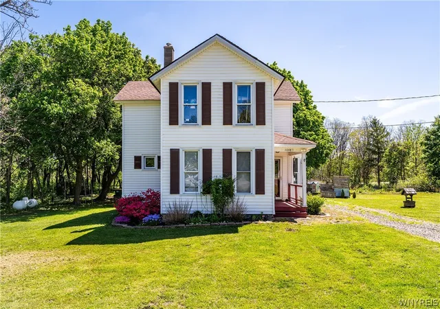 Homes for sale in East Bethany, NY | 10483 Bethany Center Rd, East Bethany, NY 14054 | MLS# B1684523