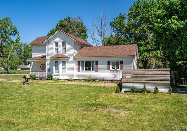 Homes for sale in East Bethany, NY | 10483 Bethany Center Rd, East Bethany, NY 14054 | MLS# B1684523