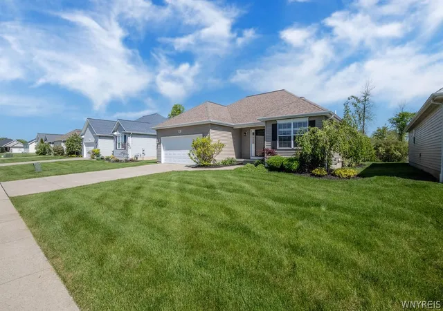 Homes for sale in Grand Island, NY | 85 Cottagewood Ln, Grand Island, NY 14072 | MLS# B1684740