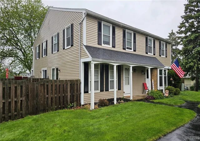1st image of 61 Springwood Dr, Webster, NY 14580 | MLS# B1685557
