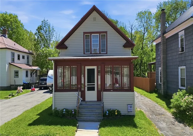 2nd image of 22 E Spofford Ave, Dolgeville, NY 13329 | MLS# S1685537