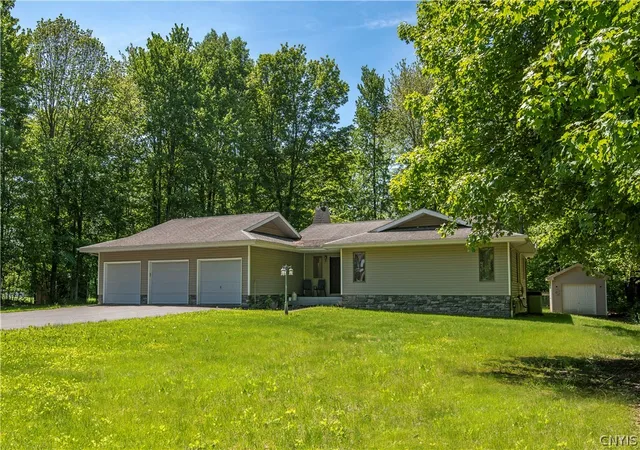 Homes for sale in Floyd, NY | 7965 Hillside Ct, Floyd, NY 13440 | MLS# S1685353
