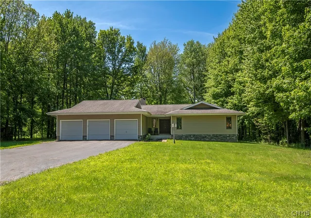 Homes for sale in Floyd, NY | 7965 Hillside Ct, Floyd, NY 13440 | MLS# S1685353
