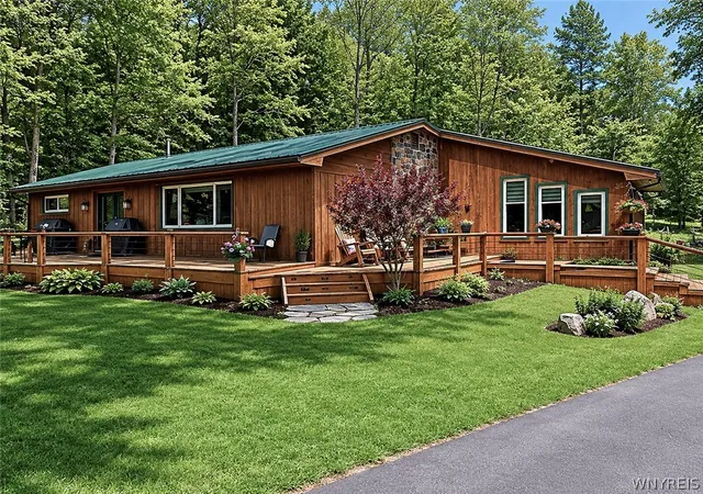 Homes for sale in Mansfield, NY | 6179 Hart Rd, Mansfield, NY 14755 | MLS# B1685109