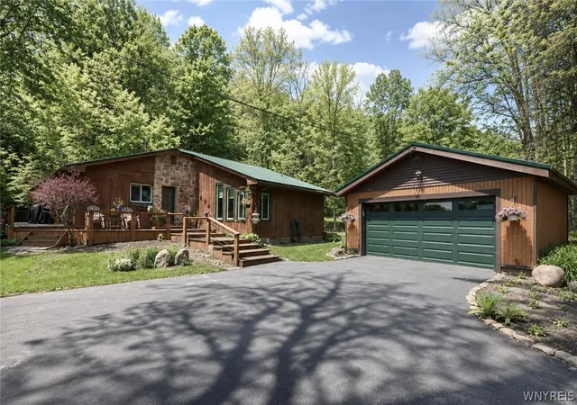 Homes for sale in Mansfield, NY | 6179 Hart Rd, Mansfield, NY 14755 | MLS# B1685109