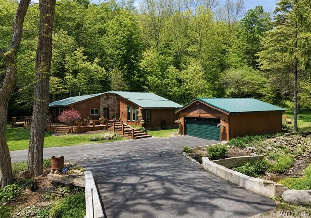 Homes for sale in Mansfield, NY | 6179 Hart Rd, Mansfield, NY 14755 | MLS# B1685109