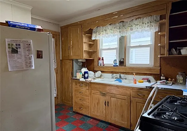Homes for sale in Auburn, NY | 64 Walnut St, Auburn, NY 13021 | MLS# R1672600