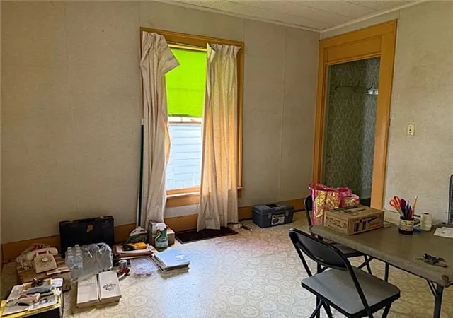 Homes for sale in Auburn, NY | 64 Walnut St, Auburn, NY 13021 | MLS# R1672600