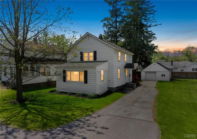 Homes for sale in Camillus, NY | 315 Melrose Ave, Camillus, NY 13219 | MLS# S1685317