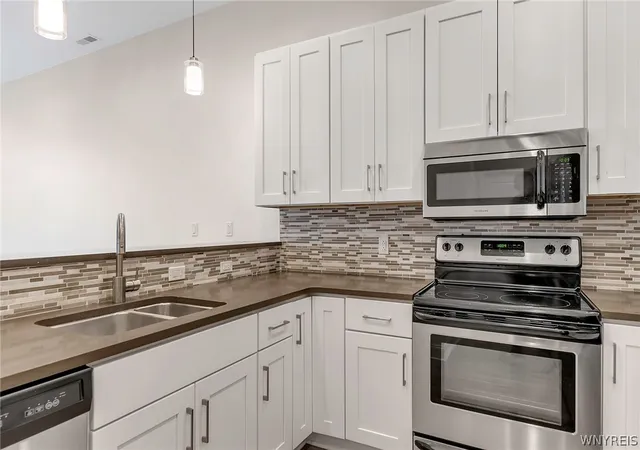 Homes for sale in Buffalo, NY | 251 Main St #504, Buffalo, NY 14203 | MLS# B1683671