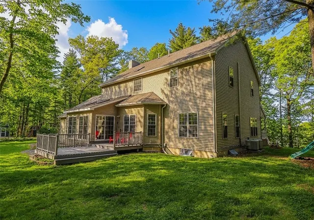 3rd image of 10292 Lennox Dr, Corning, NY 14830 | MLS# R1682683
