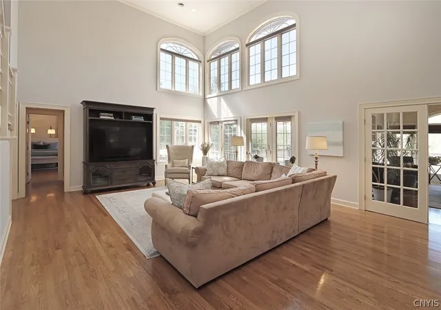 Photo 5 of Sale Pending at 8410 Hobnail Rd, Manlius, NY 13104 | MLS# S1685373 | Listing updated on 2026-06-03