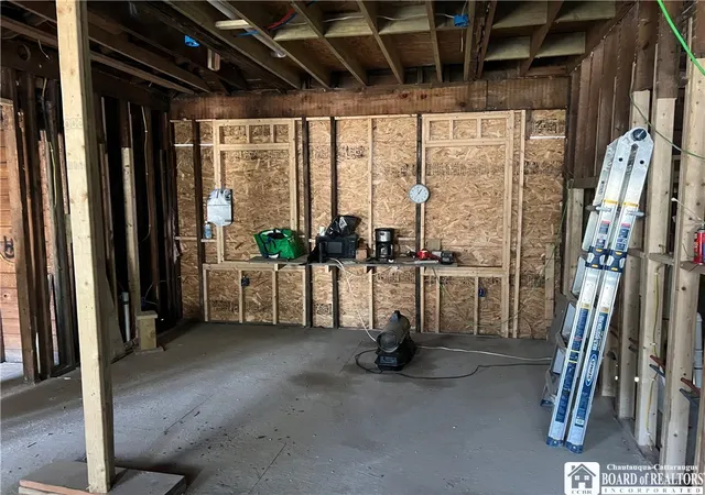 4th image of 632-634 Lakeview Ave, Jamestown, NY 14701 | MLS# R1684678