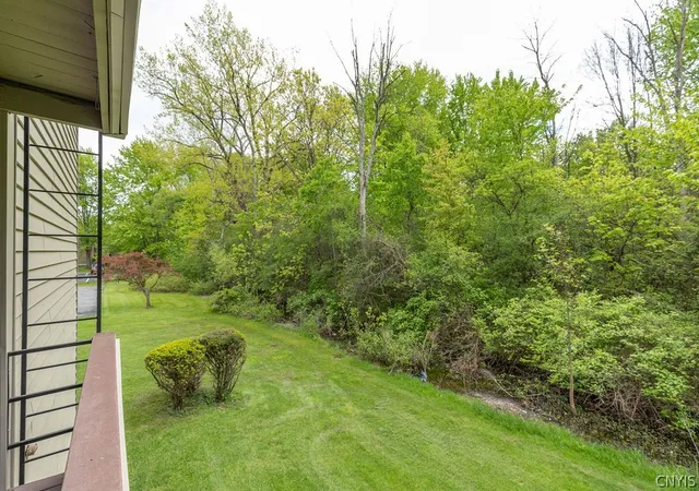 2nd image of 156 Watertree Dr, East Syracuse, NY 13057