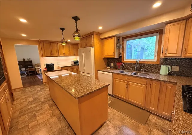 Homes for sale in Cortland, NY | 4016 Kinney Gulf Rd, Cortland, NY 13045 | MLS# S1685677