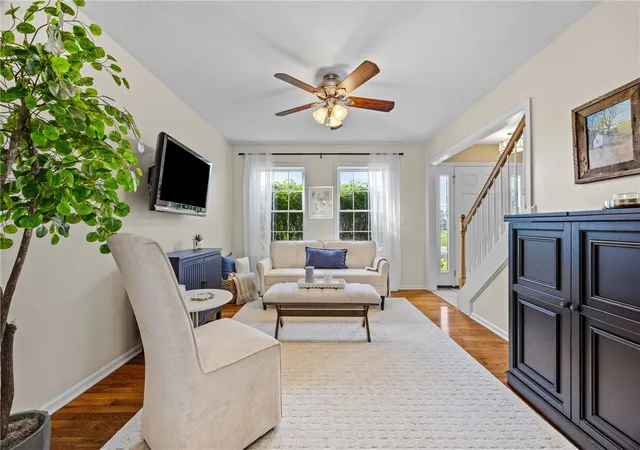 5th image of 1349 Cherry Laurel Cir, Webster, NY 14580 | MLS# R1685697