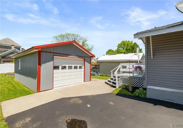 3rd image of 213 E Steele St, Herkimer, NY 13350 | MLS# S1685708
