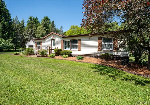 Homes for sale in Sheldon, NY | 3356 Route 98, Sheldon, NY 14167 | MLS# B1684417