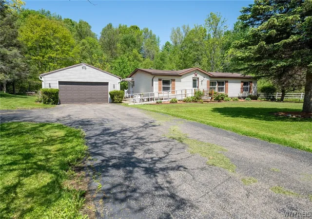 Homes for sale in Sheldon, NY | 3356 Route 98, Sheldon, NY 14167 | MLS# B1684417