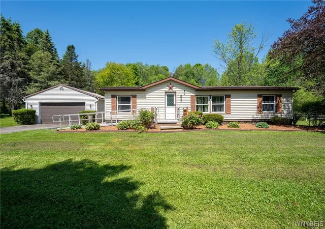 Homes for sale in Sheldon, NY | 3356 Route 98, Sheldon, NY 14167 | MLS# B1684417
