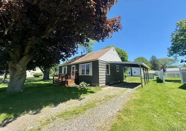 3rd image of 2617 Howard Ave, Newfane, NY 14108 | MLS# B1684569