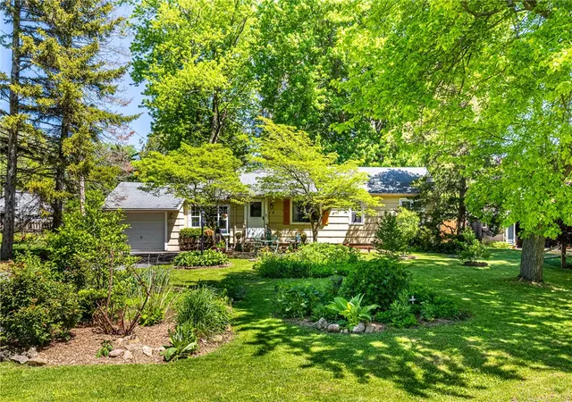 3rd image of 4 Charmaine Rd, Chili, NY 14624 | MLS# R1685570