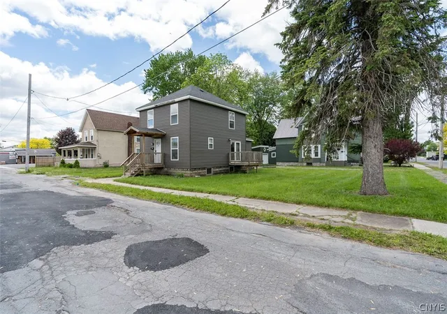 Homes for sale in Watertown City, NY | 321 Sill St, Watertown City, NY 13601 | MLS# S1685730