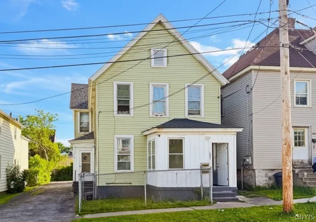 1st image of 1023 Wager St, Utica, NY 13502 | MLS# S1679341