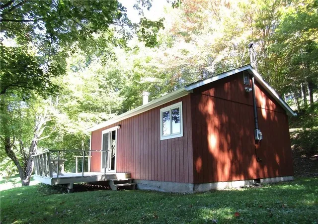 Photo 2 of Single family home for sale at 154 Hunters Ln, Roxbury, NY 12474 | MLS# R1685435 | Listing updated on 2026-07-25