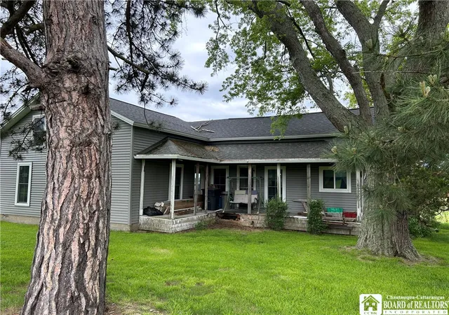 2nd image of 5192 Webster Rd, Fredonia, NY 14063 | MLS# R1685232