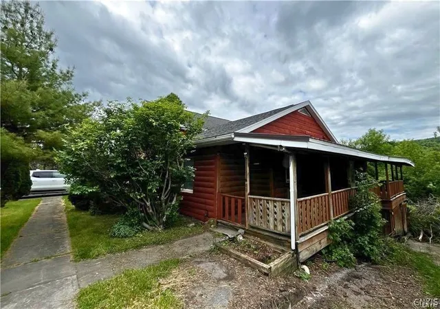 Photo 1 of Single family home for sale at 5290 State Route 46, Munnsville, NY 13409 | MLS# S1685107 | Listing updated on 2026-08-04