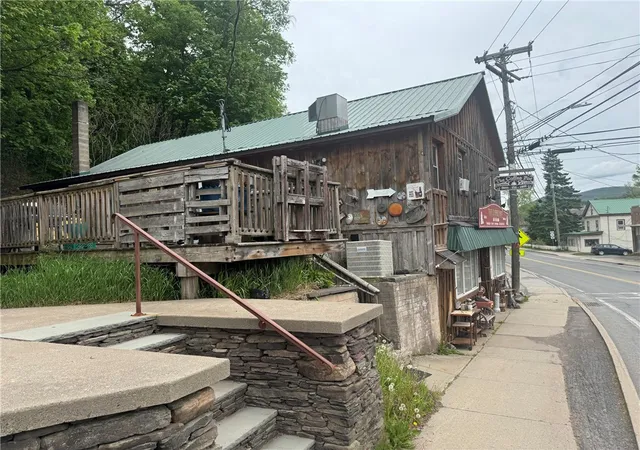 Homes for sale in Stamford, NY | 581 Main St, Stamford, NY 13788 | MLS# R1685785