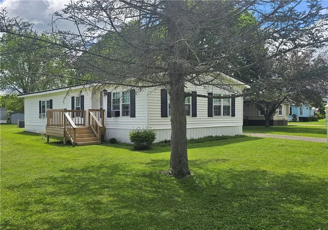 Homes for sale in Arcade, NY | 294 Southview Dr, Arcade, NY 14009 | MLS# R1685692