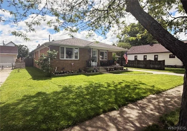 2nd image of 17 Warsaw St, Depew, NY 14043 | MLS# B1685755