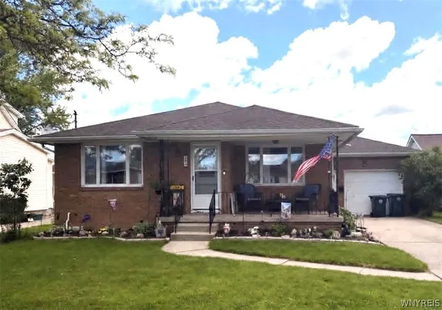 3rd image of 17 Warsaw St, Depew, NY 14043 | MLS# B1685755