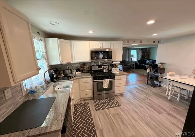 5th image of 17 Warsaw St, Depew, NY 14043 | MLS# B1685755