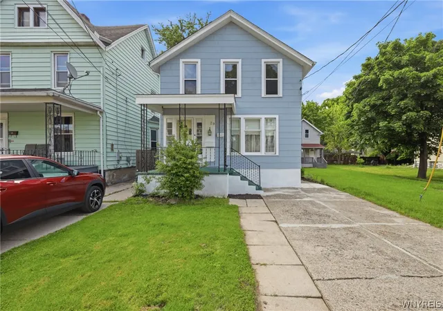 Homes for sale in Buffalo, NY | 29 Pomona Pl, Buffalo, NY 14210 | MLS# B1685476