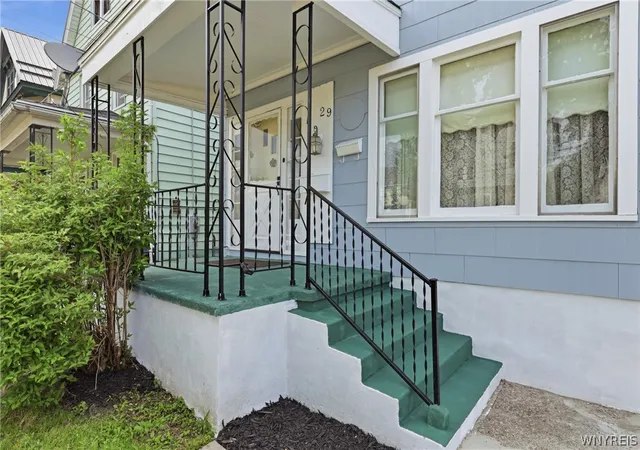 Homes for sale in Buffalo, NY | 29 Pomona Pl, Buffalo, NY 14210 | MLS# B1685476