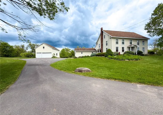 Homes for sale in Westmoreland, NY | 7291 W South St, Westmoreland, NY 13490 | MLS# S1685828